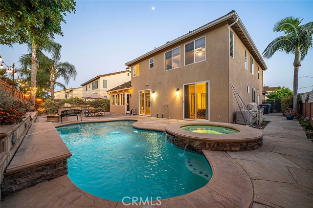 Detail Gallery Image 2 of 75 For 13762 Woodcrest Ct, Corona,  CA 92880 - 5 Beds | 3 Baths