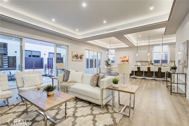 206 Juanita Avenue, Redondo Beach, California 90277, 4 Bedrooms Bedrooms, ,3 BathroomsBathrooms,Residential,Sold,Juanita,PV20030908