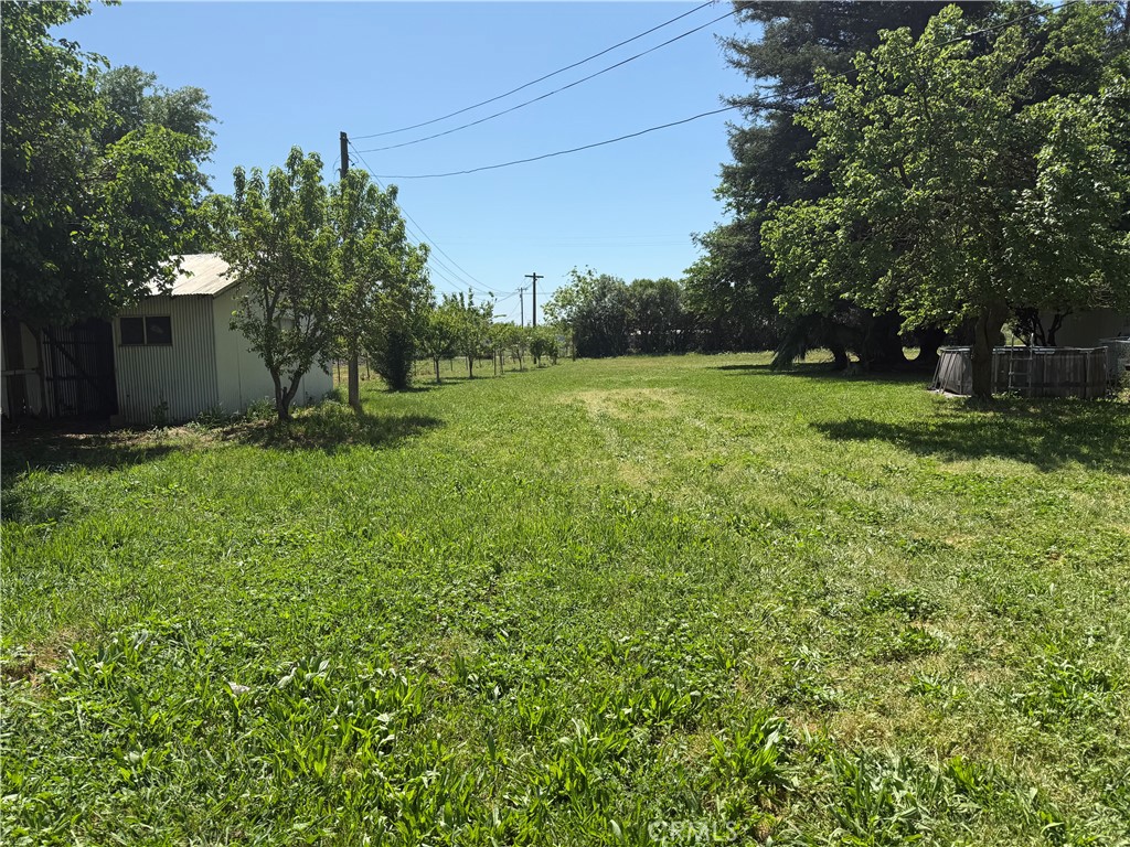 https://media.crmls.org/medias/a6967e42-93f7-4ce9-ab20-6c26c2bca8b7.jpg?preset=X-Large