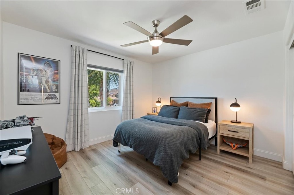 https://media.crmls.org/medias/a696dd5c-fe74-45bf-ae6d-1580ac22ed0c.jpg?preset=X-Large