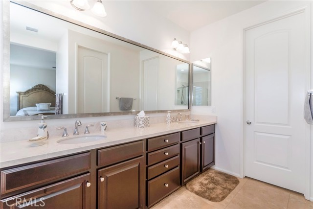 Detail Gallery Image 24 of 54 For 24824 Carbon, Valencia,  CA 91354 - 4 Beds | 3/1 Baths