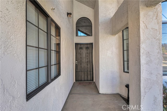 Detail Gallery Image 4 of 36 For 19235 Pine Way, Apple Valley,  CA 92308 - 2 Beds | 2 Baths