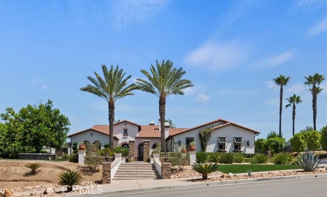 16850 Nandina Avenue, Riverside CA: https://media.crmls.org/medias/a6976a41-df25-4448-bac7-330b5dd9374c.jpg