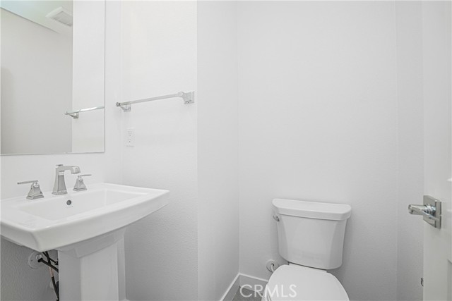 Detail Gallery Image 17 of 33 For 2317 W Broadway #44,  Anaheim,  CA 92804 - 3 Beds | 3/1 Baths