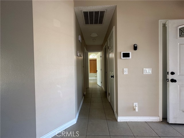 Detail Gallery Image 6 of 21 For 16193 Space Dr, Moreno Valley,  CA 92551 - 2 Beds | 2 Baths