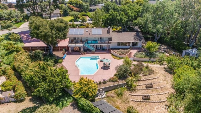 2355 Lake Marie Drive, Santa Maria CA: https://media.crmls.org/medias/a69ae812-5b97-4a17-b882-314555ca33f4.jpg