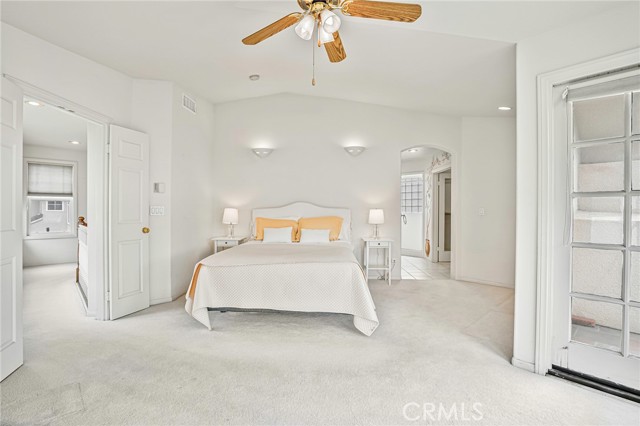 1034 Isabella Avenue, Coronado CA: https://media.crmls.org/medias/a69afc80-29a9-4f03-8228-f665849d8248.jpg