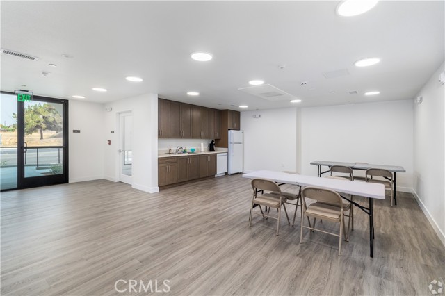 4933 N River Road, Oceanside CA: https://media.crmls.org/medias/a69b03cb-4350-4443-a306-61bf044d7677.jpg