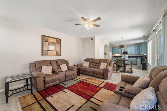 Detail Gallery Image 14 of 31 For 28773 Eridanus, Menifee,  CA 92586 - 6 Beds | 3 Baths