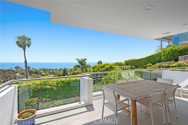Detail Gallery Image 22 of 35 For 1061 Skyline Dr, Laguna Beach,  CA 92651 - 4 Beds | 2/2 Baths