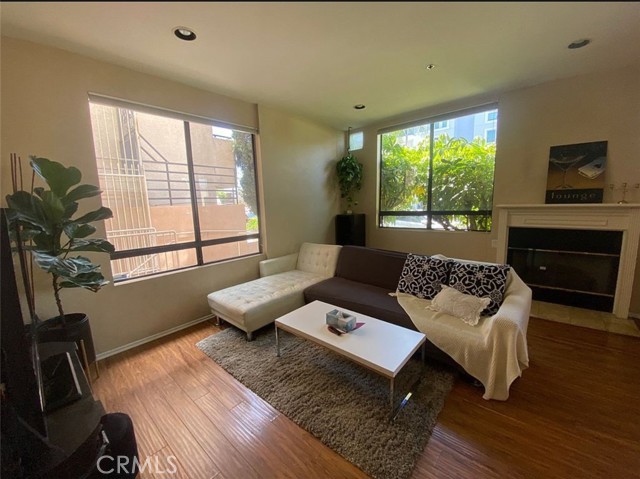 1238 S Holt Ave #1, Los Angeles, CA 90035