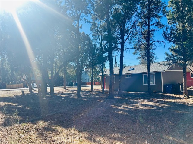 177 Sunset Lane, Big Bear CA: https://media.crmls.org/medias/a69d729e-ca27-43e1-a0f7-c8b4f7c17d7e.jpg