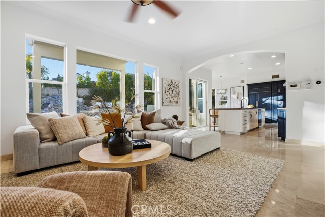 Image 11 of 63 For 907 Deerhill Road