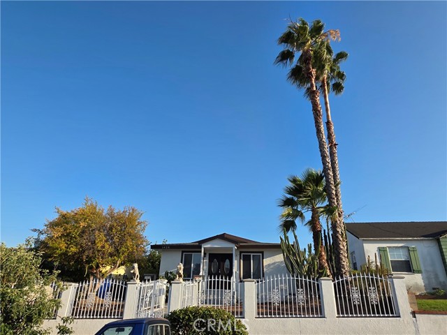 Front Image Thumbnail for CRIG25264174