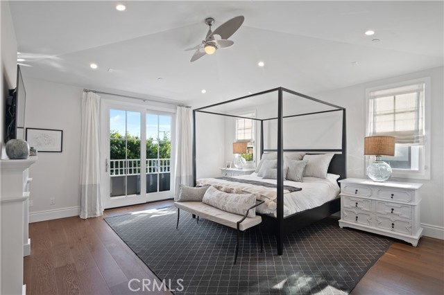 868 27th Street, Manhattan Beach, California 90266, 5 Bedrooms Bedrooms, ,6 BathroomsBathrooms,Residential,Sold,27th,SB21254472