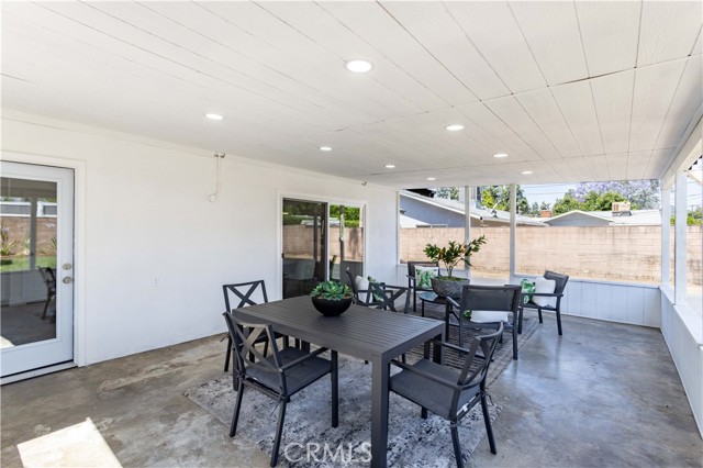 20611 Devonshire Street, Chatsworth CA: https://media.crmls.org/medias/a69f57b8-6ece-4f63-8f4c-dfefbf2a70d4.jpg