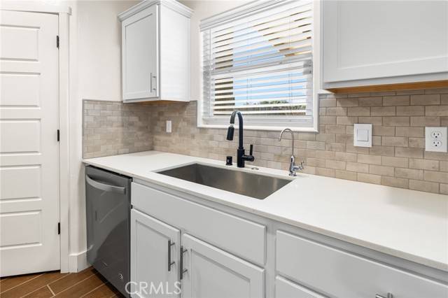 Detail Gallery Image 12 of 44 For 522 Sansoni St, Los Banos,  CA 93635 - 5 Beds | 3/1 Baths