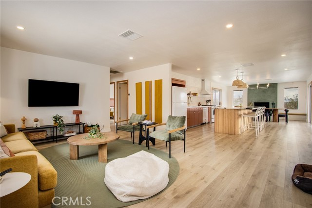 61584 Pueblo Trail, Joshua Tree CA: https://media.crmls.org/medias/a6a010c0-d2a5-44c3-b9e2-e3110d764dc5.jpg