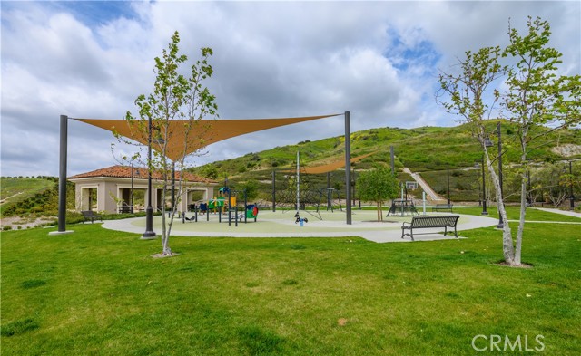 114 Vigna, Irvine CA: https://media.crmls.org/medias/a6a09cbf-79b0-4c42-83e7-4cb85273b169.jpg