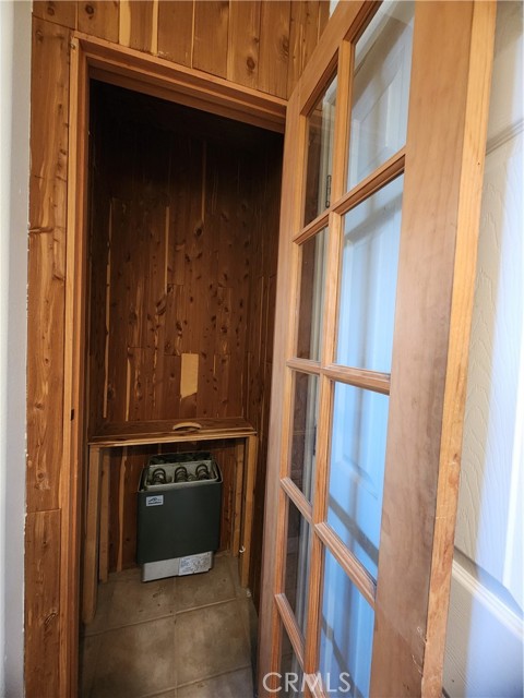 Image 18 of 27 For 4910 Kauffman Avenue