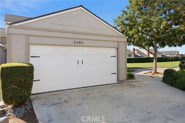 Image 16 of 30 For 6685 Moselle Circle