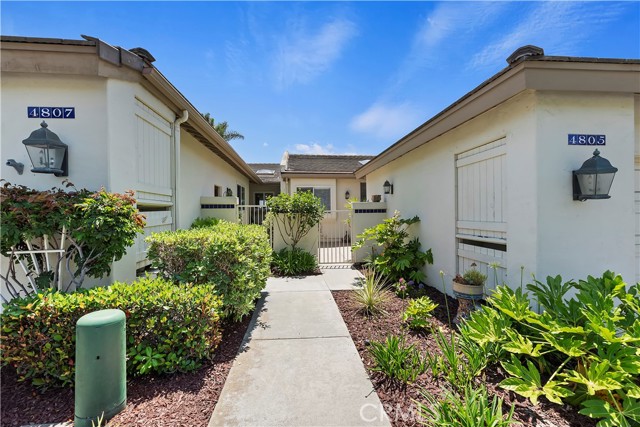 4807 Argosy Lane, Carlsbad CA: https://media.crmls.org/medias/a6a1f627-4ea3-4a61-8f4a-677928e225d8.jpg