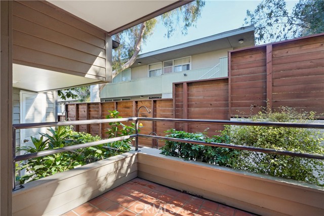 Detail Gallery Image 29 of 35 For 2364 Duane St #7,  Silver Lake Los Angeles,  CA 90039 - 2 Beds | 2/1 Baths