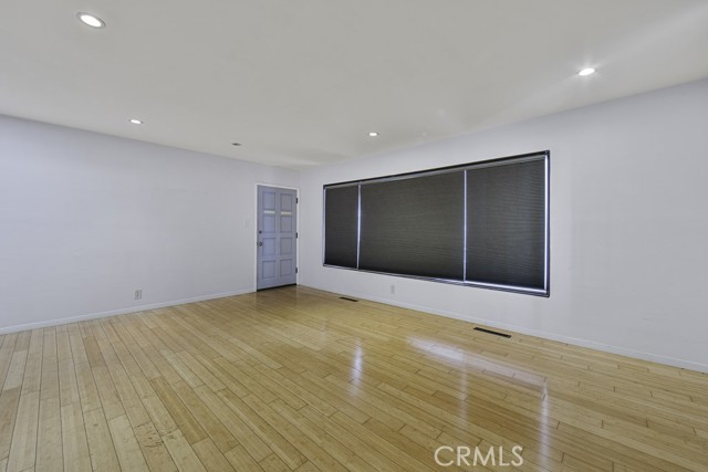 Detail Gallery Image 6 of 34 For 21 Alamitos #1,  Long Beach,  CA 90802 - 2 Beds | 2 Baths