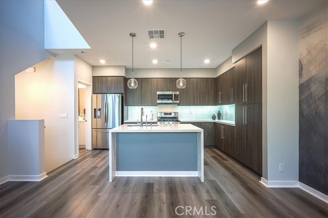 Detail Gallery Image 6 of 42 For 9630 Nova Pl, Rancho Cucamonga,  CA 91730 - 2 Beds | 2/1 Baths