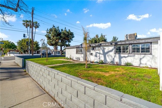 Detail Gallery Image 41 of 45 For 15801 Chatsworth, Granada Hills,  CA 91344 - 7 Beds | 4 Baths