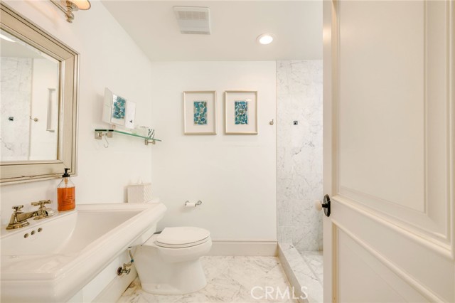 480 Cress Street, Laguna Beach CA: https://media.crmls.org/medias/a6a3f699-8a98-436e-be86-ddb631463d6b.jpg
