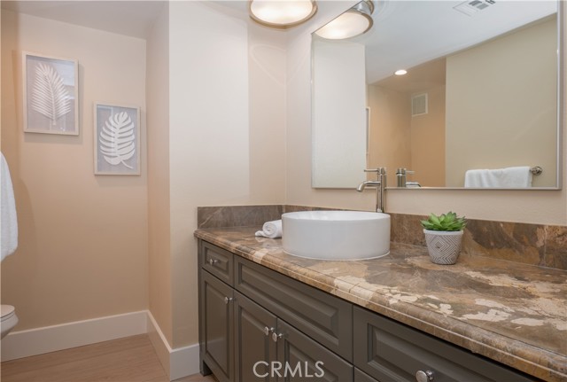 Detail Gallery Image 22 of 54 For 3563 Twin Lake, Westlake Village,  CA 91361 - 5 Beds | 3/1 Baths
