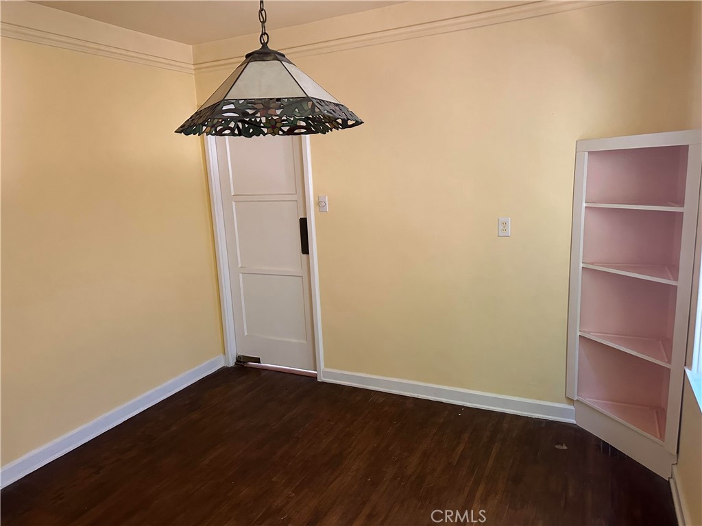 https://media.crmls.org/medias/a6a41922-6765-47f8-b206-1d9fa1847b60.jpg?preset=X-Large
