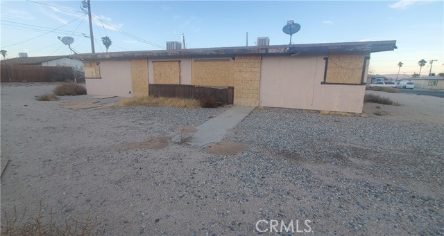 Detail Gallery Image 12 of 13 For 6316 Palm View Ave, Twentynine Palms,  CA 92277 - 4 Beds | 2 Baths