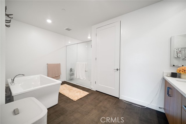 Detail Gallery Image 13 of 20 For 1310 Rivington, Irvine,  CA 92612 - 2 Beds | 2/1 Baths