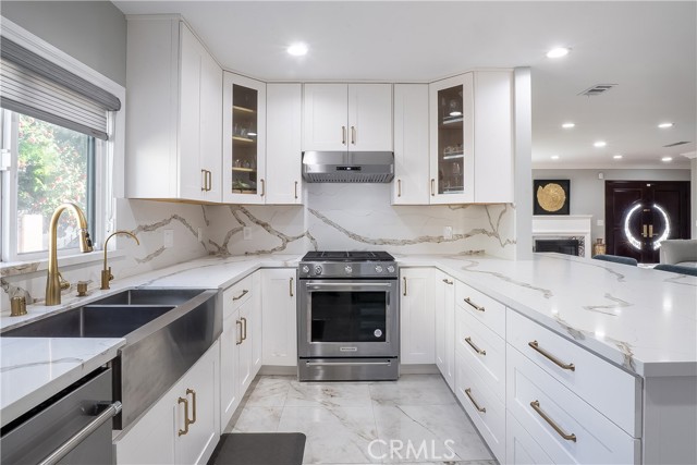 Detail Gallery Image 16 of 39 For 5339 E Greenmeadow, Long Beach,  CA 90808 - 5 Beds | 3 Baths