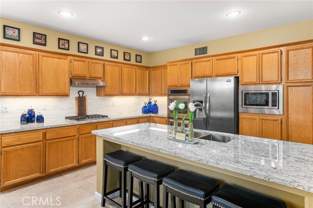 Detail Gallery Image 17 of 75 For 13939 Guidera Dr, Rancho Cucamonga,  CA 91739 - 5 Beds | 3/1 Baths