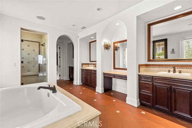 25551 Prado De Las Flores, Calabasas CA: https://media.crmls.org/medias/a6a5fe2d-a350-4312-9cce-e2681fa73f56.jpg