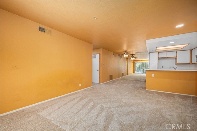 Detail Gallery Image 11 of 58 For 2800 Keller Dr #243,  Tustin,  CA 92782 - 1 Beds | 1 Baths