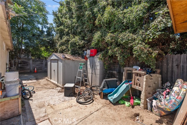 Detail Gallery Image 41 of 43 For 2001 N Salinas Ave, Los Angeles,  CA 90059 - 4 Beds | 2 Baths