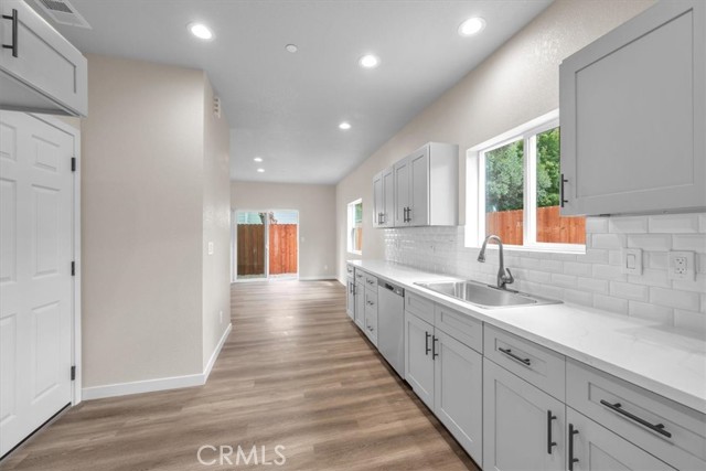 Detail Gallery Image 9 of 23 For 8393 Amapoa, Atascadero,  CA 93422 - 3 Beds | 2/1 Baths