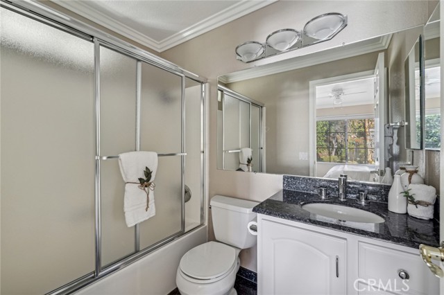 Detail Gallery Image 18 of 25 For 129 N Cross Creek Rd #J,  Orange,  CA 92869 - 2 Beds | 2 Baths