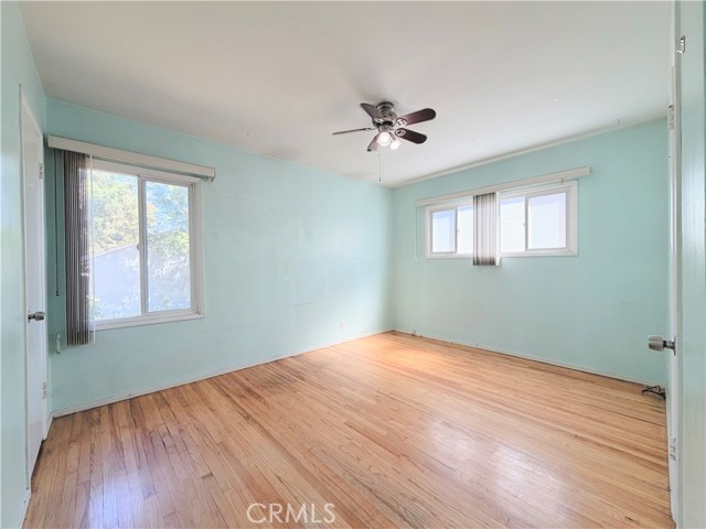 Detail Gallery Image 5 of 17 For 10360 Haskell, Granada Hills,  CA 91344 - 3 Beds | 2 Baths