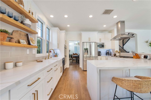 231 Knoll Ridge Road, Simi Valley CA: https://media.crmls.org/medias/a6a807b6-9abe-435d-b6c0-05e5251b503f.jpg