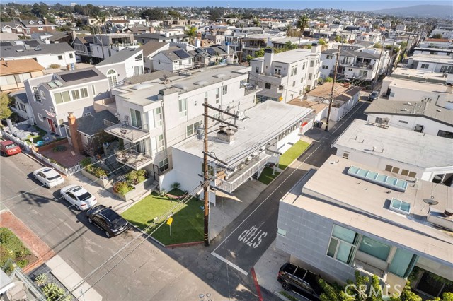 3316 Vista Drive, Manhattan Beach, California 90266, 4 Bedrooms Bedrooms, ,3 BathroomsBathrooms,Residential,Sold,Vista,SB22226244