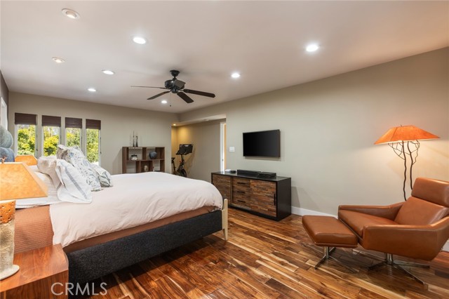 Detail Gallery Image 32 of 60 For 11922 Sunshine Ter, Studio City,  CA 91604 - 3 Beds | 2 Baths