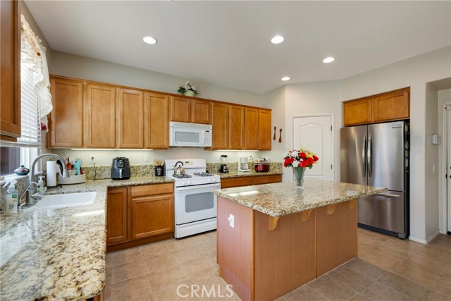 Detail Gallery Image 10 of 37 For 3953 Cane Bay Ln, Perris,  CA 92571 - 4 Beds | 2/1 Baths