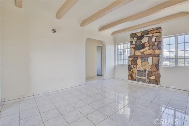 Detail Gallery Image 8 of 27 For 1504 Attridge Ave, Los Angeles,  CA 90063 - 3 Beds | 3 Baths