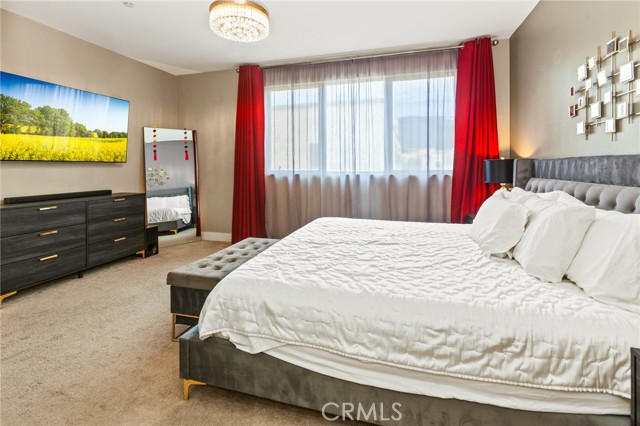 31 Soho, Irvine CA: https://media.crmls.org/medias/a6a9896a-45b7-485e-87d8-12858719ba3d.jpg