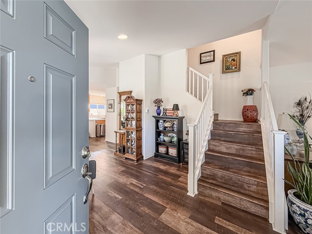 2037 Freesia Avenue, Simi Valley CA: https://media.crmls.org/medias/a6a994f2-161b-46db-bbf5-5ba63c840446.jpg